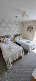 The Paddocks Hotel - 2