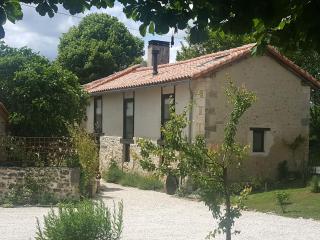 LPC Dordogne Holidays - Le Petit Coin - Lussas-et-Nontronneau - 2