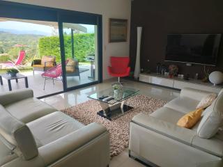 Villa contemporaine avec vue imprenable et Jacuzzi - Bédarieux - 8