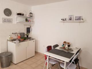 Casa Nostra II - Sunny Holiday Stay Near the Beach - 0