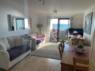 Portrush Penthouse Stunning Harbour & Atlantic Views only 2 mins walk to Harbour & Ramore - Portrush - 4