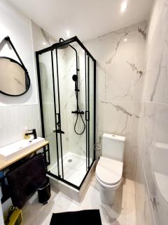 Studio Jeannette avec Balcon et juste à 130 metres Plage ! Plein Centre ! Wifi - Draps Serviettes inclus ! - 3