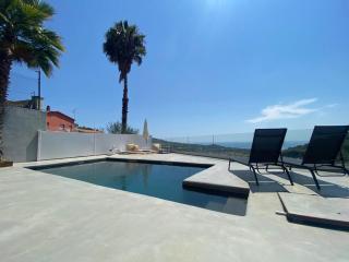 Ece Golden Villa Amazing 4 bedroom vila with pool - Alella - 9