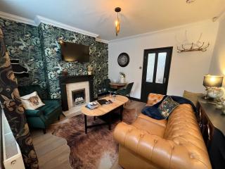 Contemporary & Chic inner terrace 5 mins from Barnsley town centre - Barnsley - 0