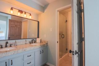 Come Stay - and Sail Away - at this Lovely Canal Home - Freeport - 2