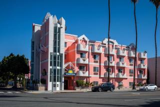 Days Inn by Wyndham Santa Monica - Los Angeles - 9