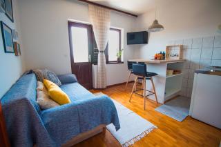 Apartments by the sea Maslinica, Solta - 776 - Grohote - 1