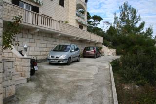 Apartments with parking spaces Postira, Brac - 727 - Postira - 5