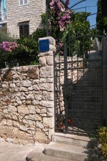 Apartments by the sea Milna, Brac - 735 - Milna - 0