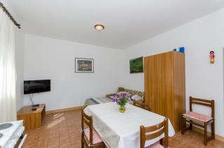 Apartments with a parking space Postira, Brac - 765 - Postira - 3