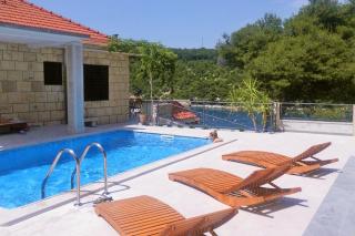 Seaside family friendly house with a swimming pool Puntinak, Brac - 767 - 0