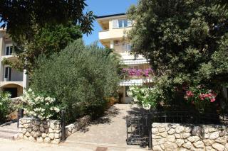 Apartments with a parking space Mandre, Pag - 18748 - Kolan - 0