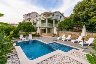 Family friendly apartments with a swimming pool Okrug Gornji, Ciovo - 18827 - Trogir - 9