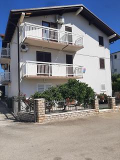 Apartments with parking space Mavarstica, Ciovo - 18882 - 9