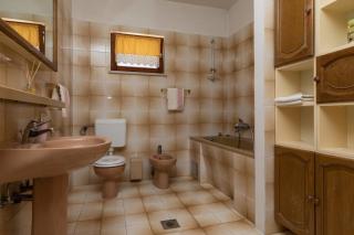 Apartments by the sea Duce, Omis - 18897 - 1