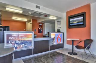Motel 6-Flagstaff, AZ - Butler - 5