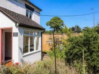 Hops Cottage - 9