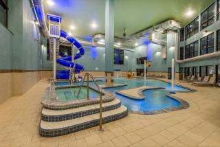 Holiday Inn Express Hotel & Suites Erie an IHG Hotel - North East - 9