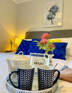 Charming 2 Bedroom Bungalow with open plan living - 9