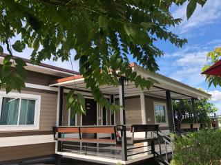 Sukanya Guesthouse - - 0