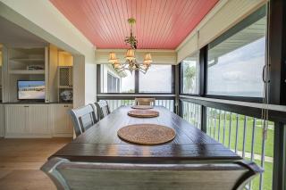 Mariner Pointe #542 - 2