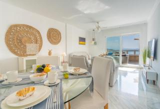 Coral Paradise Apartment with Swimming Pool - 1