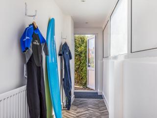 Pass the Keys Charming Chalet A Stones Throw From The Beach - Chichester - 5