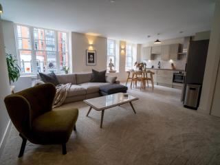 Pass the Keys Charming Central Apartment Steps from Nottingham's Best - Nottingham - 5