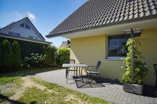 nah am Meer, ruhige Lage, gratis Nutzung vom AHOI Erlebnisbad und Sauna in Sellin - Haus Inselblick FeWo 02 - Göhren - 6