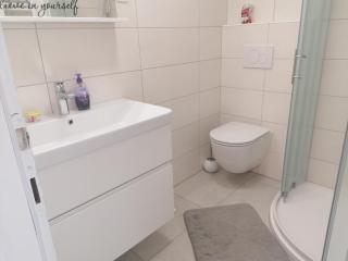 APARTMAJI VALTER - Srpenica - 7