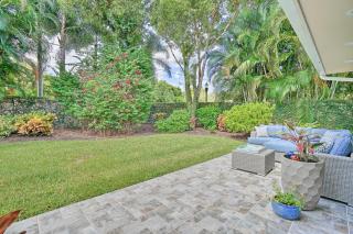 Luxury Naples Villa - Walk to Vanderbilt Beach! - 9