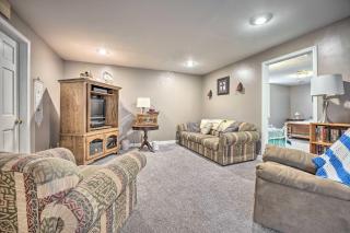 Lovely 3- bedroom apartment with street parking. - 7