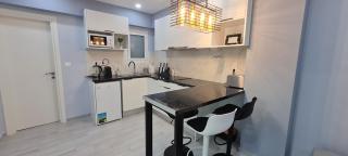 Cozy apartment with garden near town center, fully renovated. - Atene - 2
