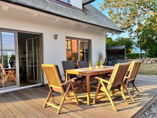 Ferienhaus Svantovit - exklusives Ferienhaus mit Sauna, Whirlpool und Kamin - Putgarten - 1