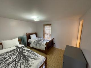 Falls House Downtown Niagara Falls Canada - 1