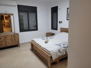 Assaf's place - המקום של אסף - Aẖihud - 1