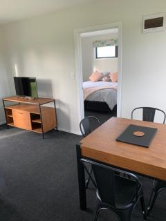 Oxford - Under the Mountains 1-bedroom Guesthouse - Burnt Hill - 6