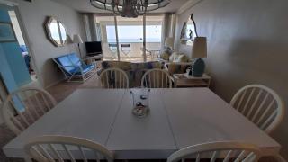 Atlantis 1608 condo - 1