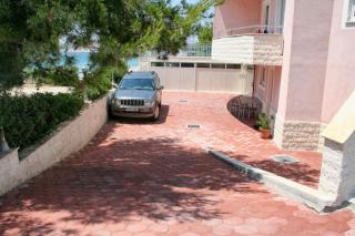 Apartments by the sea Primosten - 4177 - 1