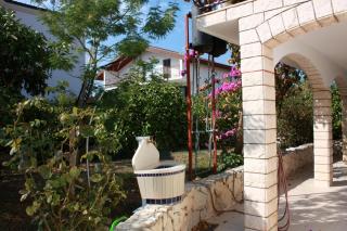 Apartments by the sea Rastici, Ciovo - 2104 - Trogir - 3