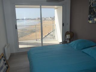 Appartement 2 étoiles avec balcon-terrasse, 1 chambre, parking, près de la mer - FR-1-197-491 - Les Sables-dʼOlonne - 2