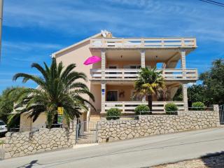 Apartments with a parking space Lun, Pag - 4062 - 0