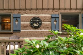 Creekside Cabin - Seven Devils,NC - Pet-Friendly, Close to Hiking & Fishing, and Family Games! - Seven Devils - 7