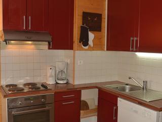 Appartement Spacieux et Confortable avec Balcon - Equipé pour 6 à 8 personnes - FR-1-425-127 - 7