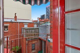 'Historic Haven' Two-storey Pad in Perfect City Spot - 4