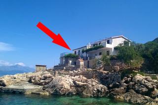 Seaside secluded apartments Cove Virak, Hvar - 4035 - Gdinj - 0