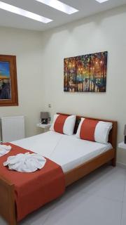 Heart of Kissamos Apartment - 6