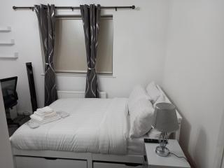 Garswood Road House - Manchester - 3