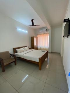 Solo Simrin Arcade Kadavanthra - 7