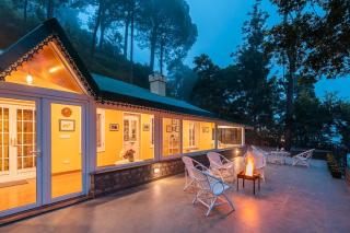 StayVista at Springfield with Bonfire - Kasauli - 0